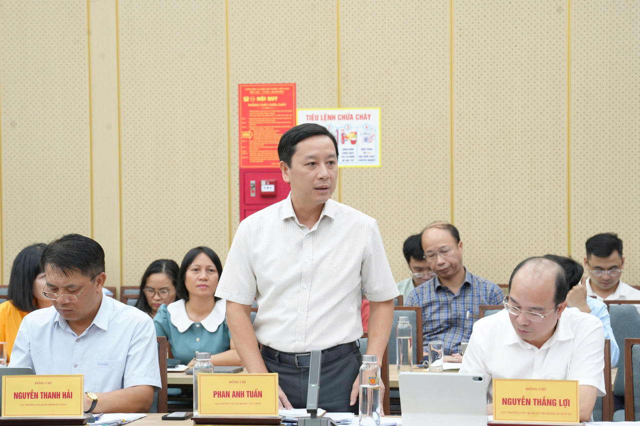 Bộ trưởng Hoàng Thanh Tùng: Tập trung cao độ hoàn thiện thể chế, bảo đảm tiến độ các dự án luật
